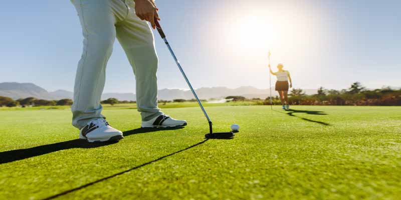 How to Play Golf: Essential Tips for Beginners and Pros