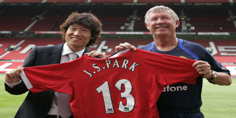 Story of Park Ji-sung Triumph at Manchester United